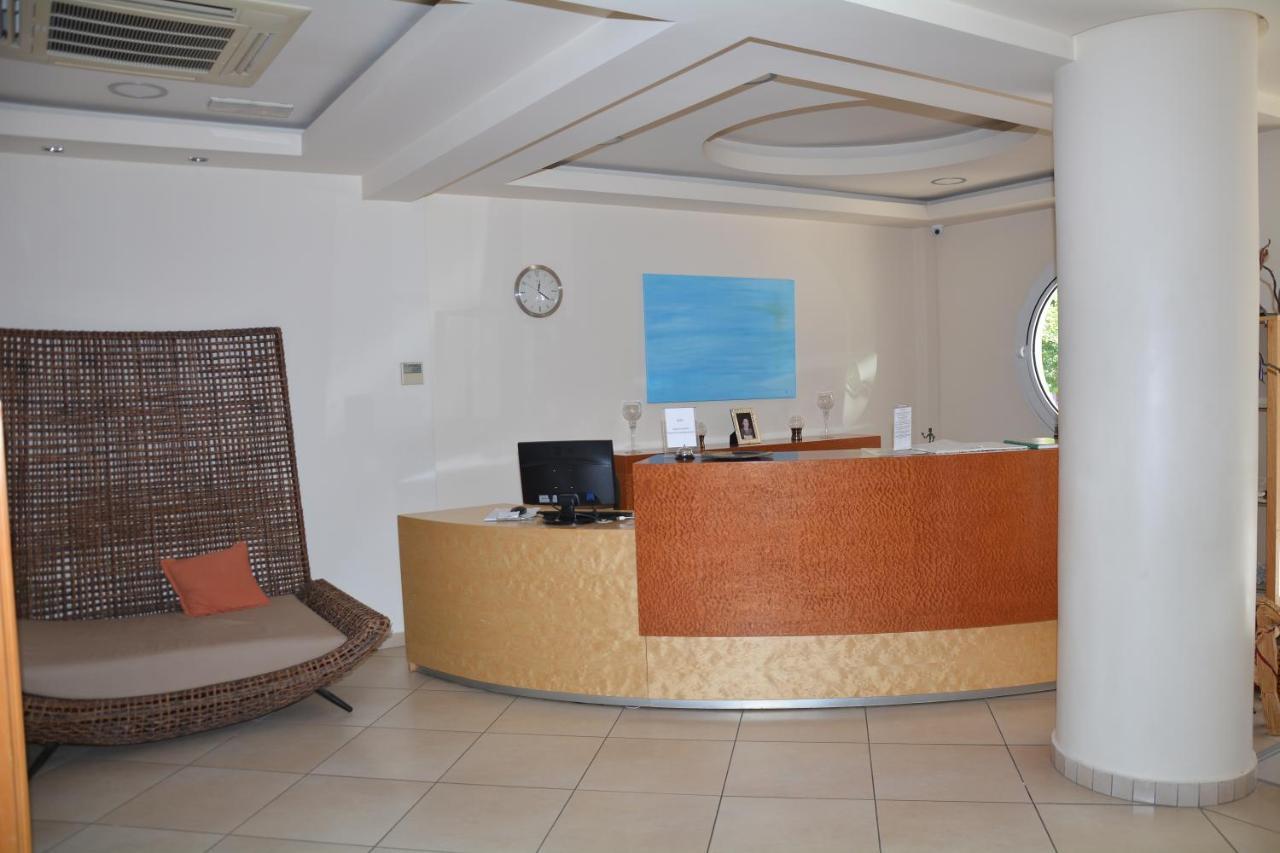 Poseidon Hotel Paralia  Kültér fotó